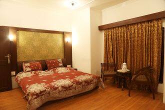 Hotel Golden Bees, Srinagar 2